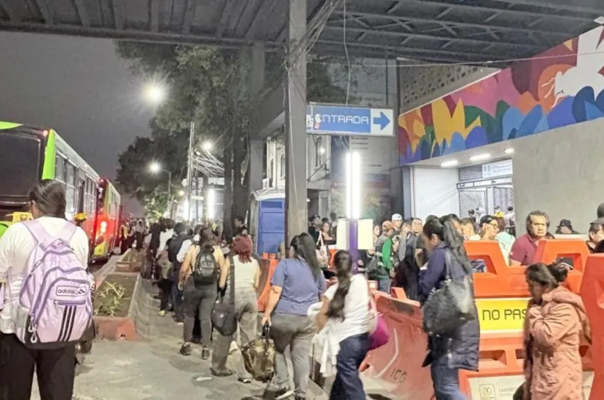 Pasajeros enfrentan retrasos durante las remodelaciones