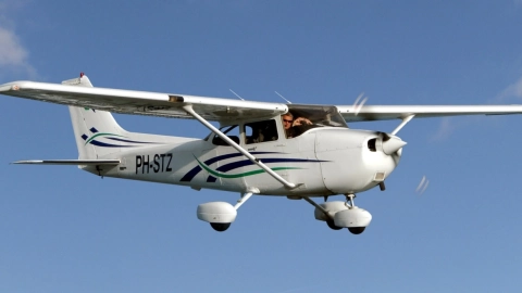 Avioneta-tipo-Cessna.jpg