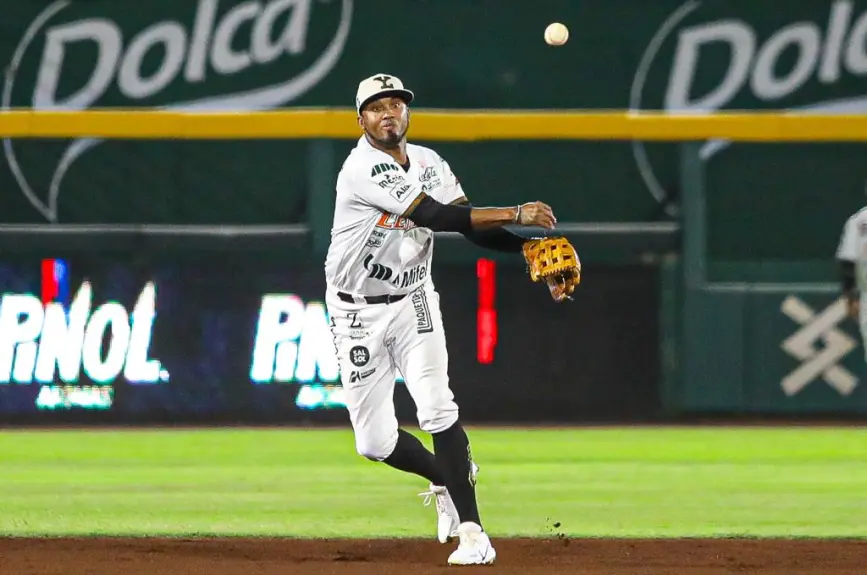 El Águila de Veracruz vs Leones de Yucatán beisbol