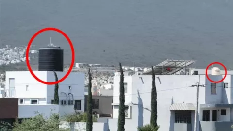 Vecino prevenido instala súper tinaco en Monterrey y se hace viral en redes sociales.