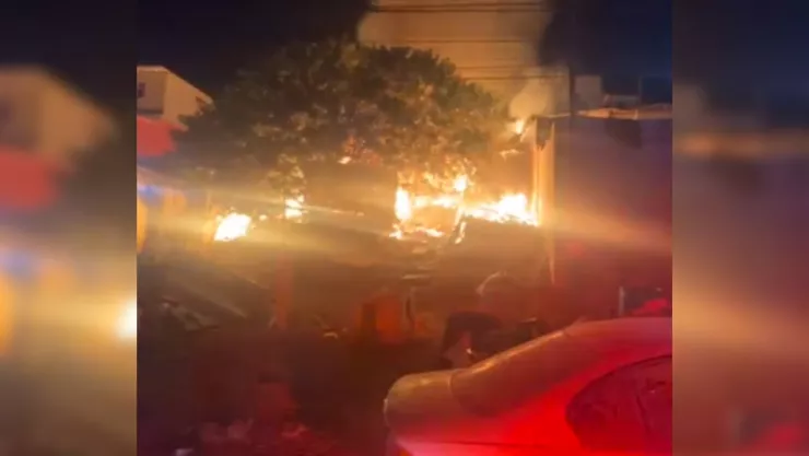 Bomberos de Tijuana controlan incendio en Las Cumbres, Tijuana