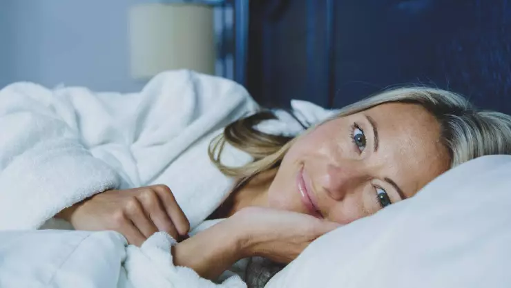 Dormir una hora más aumenta el deseo sexual en las mujeres