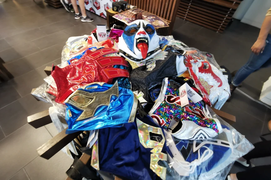 Exposición 30 aniversario Lucha Libre AAA