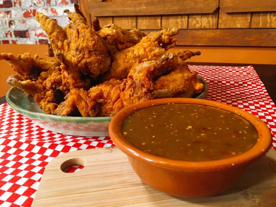 Codorniz frita, cocineros mexicanos