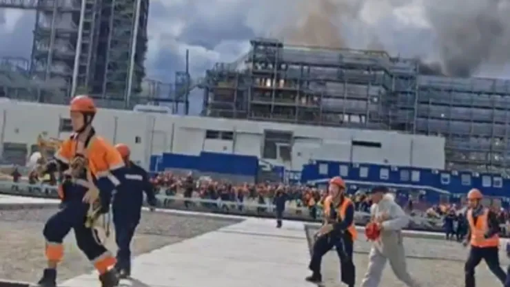 Explosión en complejo químico de Rusia deja 7 muertos y 9 desaparecidos
