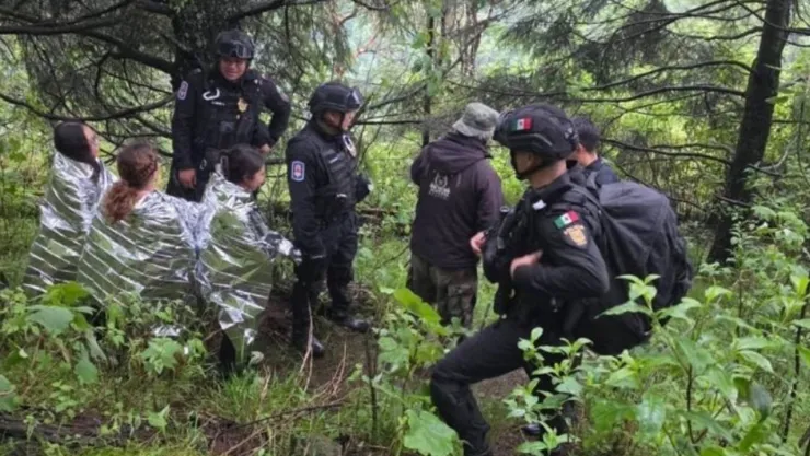 Rescatan a tres mujeres con hipotermia tras perderse en Los Dinamos