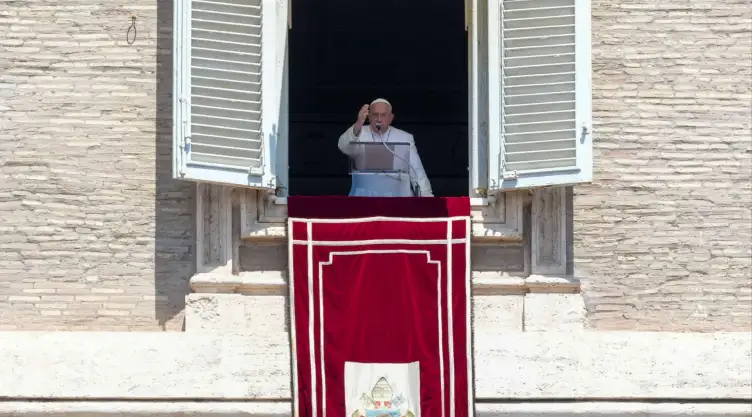 El papa Francisco en la Plaza de San Pedro del Vaticano.