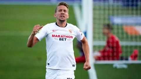 Luuk de Jong anotó el primero del partido.
