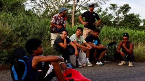 Venezuela; Migrantes huyen de la dictadura; esto se vive en el país