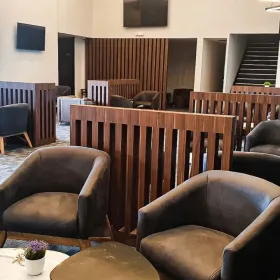 Morena pide acceso VIP en AICM.