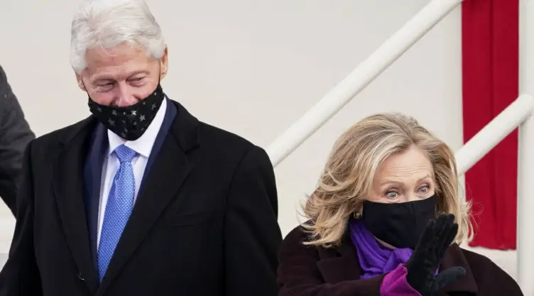 bill clinton ceremonia biden.jpg
