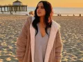 Becky G en la playa..jpg