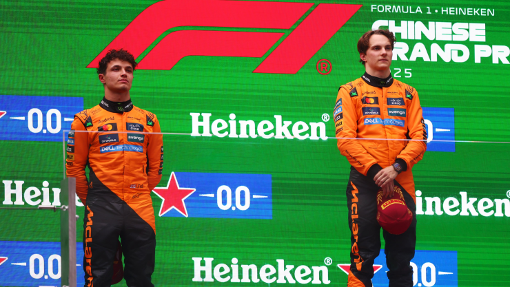 Oscar Piastri y McLaren dominan el GP de China.