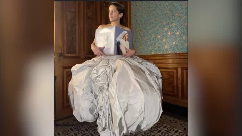 Rosalía presentando LUX