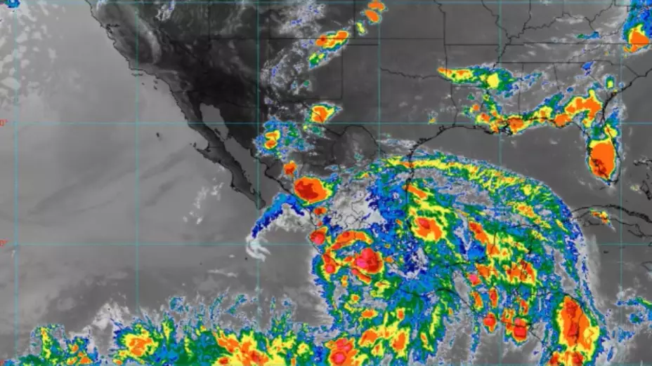 Mapa satelital del avance del huracán “Erick”.