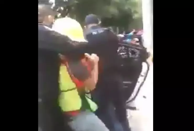 Agresión policía.jpg