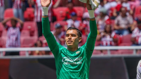 ¿No tan sagrado? Raúl Rangel de Chivas es acusado de tener una novia que hace VIDEOS para adultos