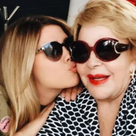 michelle salas y silvia pinal.jpg
