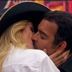La Granja VIP Pablo Montero le pide a Natalia Alcocer que sea su novia EN VIVO durante la Gala.jpg