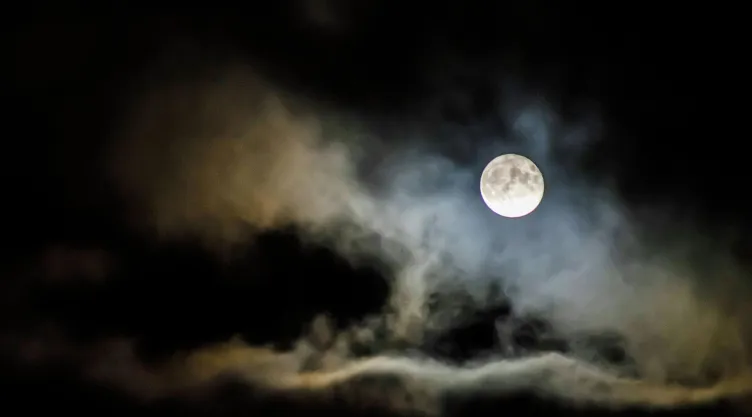 3 rituales para realizar durante la primera Luna Llena del año