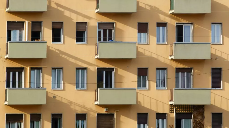 Niño de 2 años muere tras caer desde la ventana del piso 20.jpg