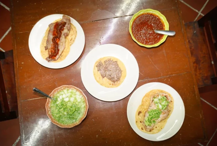 Tacos de Califa de León