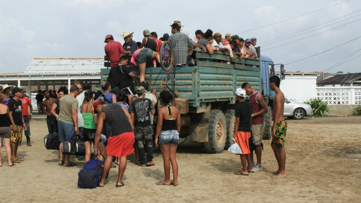 Caravana de migrantes se dirige de México a Estados Unidos.