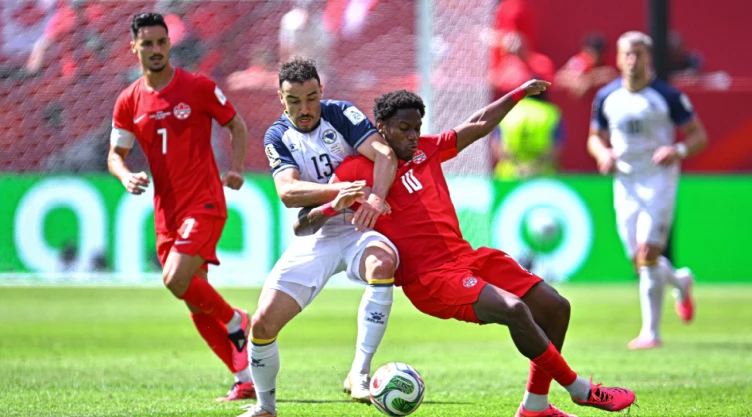 Canadá vs Bosnia.jpg