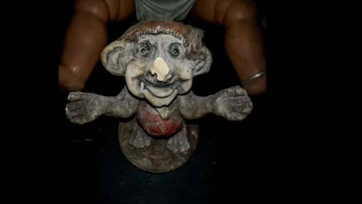 Dejan a gnomo en el museo del terror de Saltillo