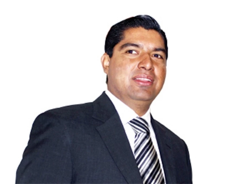 Carlos Corona Martín del Campo, ex funcionario de Guadalajara, fue señalado de haber firmado un contrato millonario para una asesoría