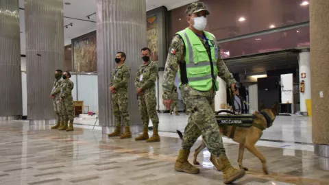 Marina tomará el control del AICM