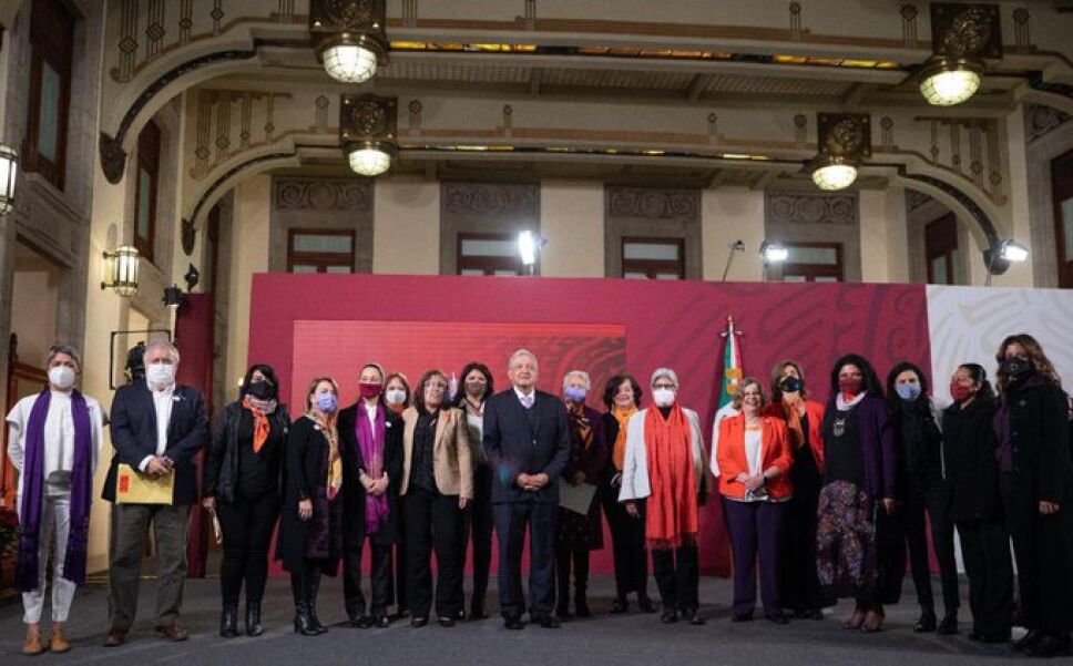 alcalde-trabajo-mujeres-gabinete-