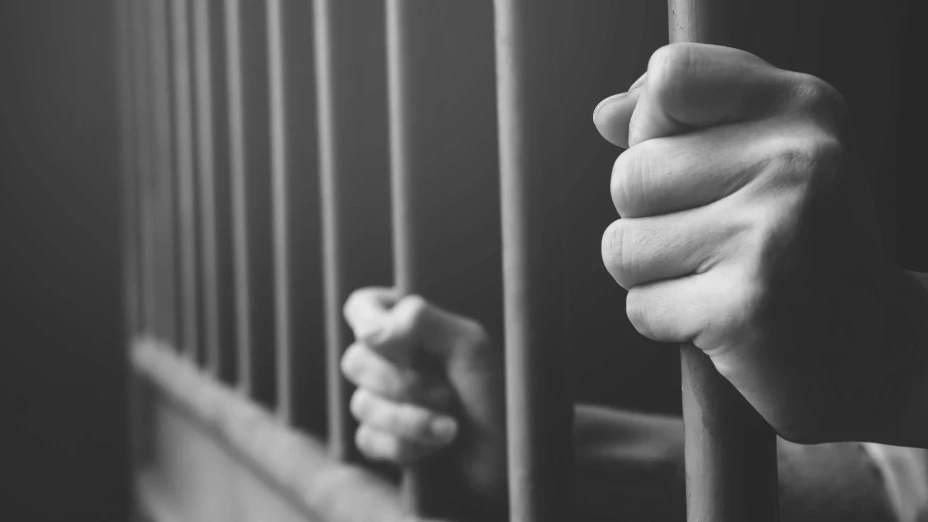 Era su sobrina y no le importó APROVECHARSE de ella; hoy dictan SENTENCIA en su contra