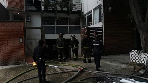 INCENDIO NAPOLES PERROS MUERTOS.jpg