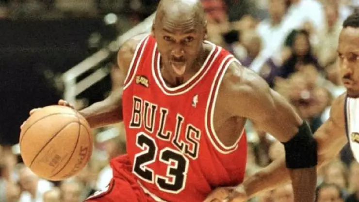 Subastarán jersey de Michael Jordan usada en las Finales del 98