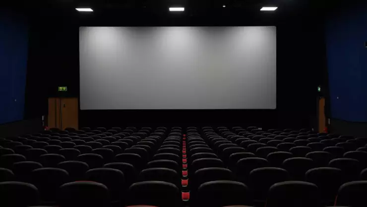 Reportan corto circuito en la sala de cine ubicada en una plaza comercial