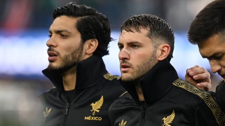 Raúl Jiménez y Santiago Gimenez