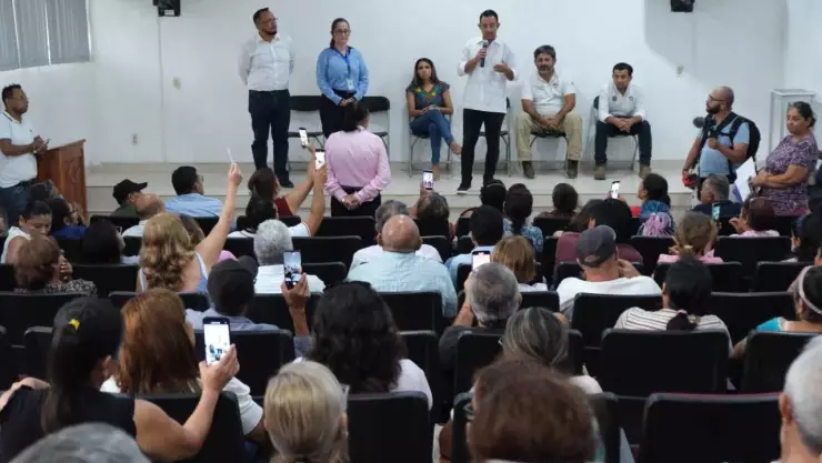 Gobierno de Benito Juárez realiza encuentro con comités vecinales y Aguakan