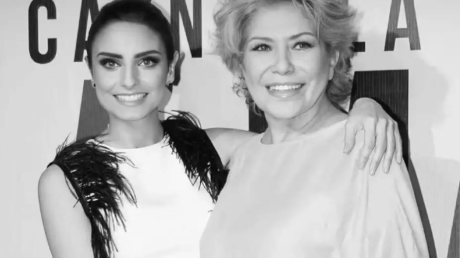 Aislinn Derbez pide respeto por la muerte de su mamá, Gabriela Michel, y agradece por el apoyo