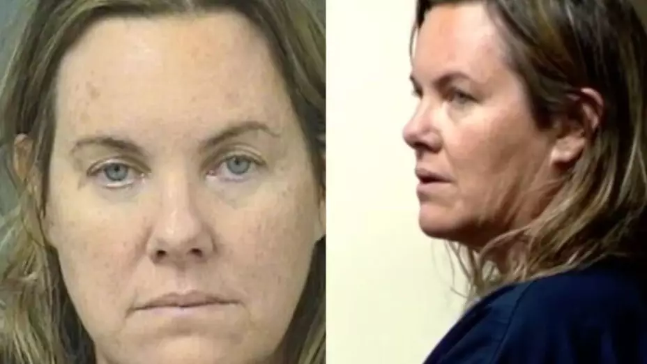 Candidata política apuñala a su familia