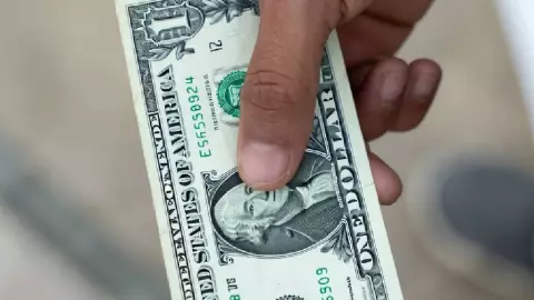 ¿En caída abrupta? Precio del dólar HOY sábado 21 de febrero en Yucatán