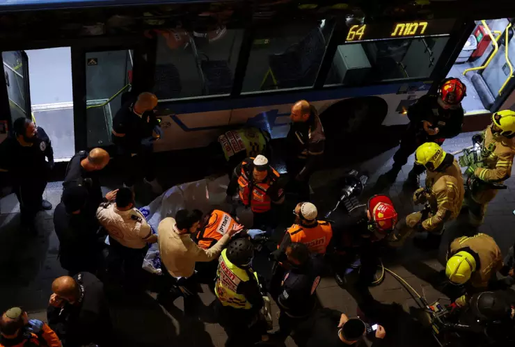Autobús atropella a un grupo de personas en Jerusalén