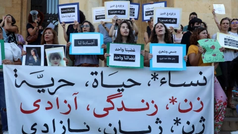 Arrestan a autor de canción que sirvió de himno en protestas de Irán