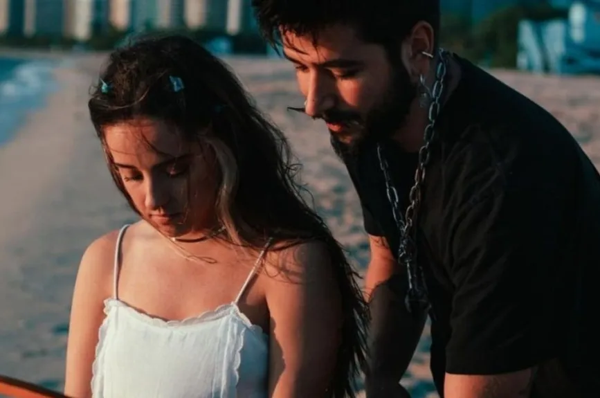 Camilo y Eva Luna Arena.jpg
