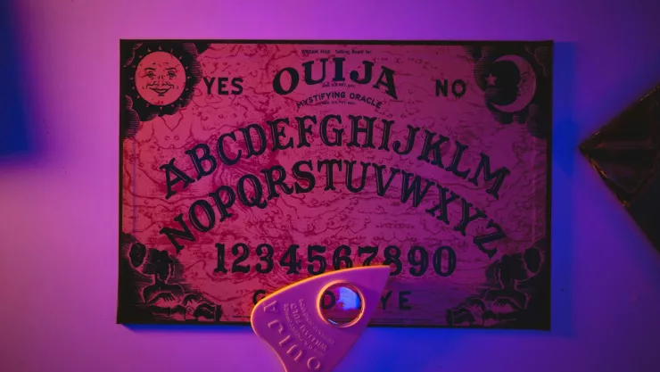 niños juegan a la ouija en puebla.jpg
