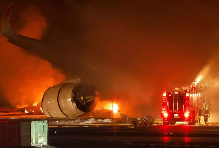 Choque de dos aviones en Japon