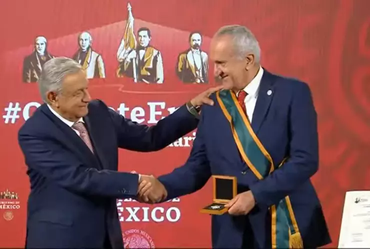 Dan a Jesús Seade la medalla Miguel Hidalgo por la negociación del T-MEC