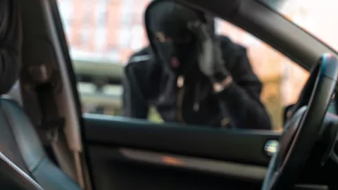 Aumenta el robo de autopartes en Baja California.jpg