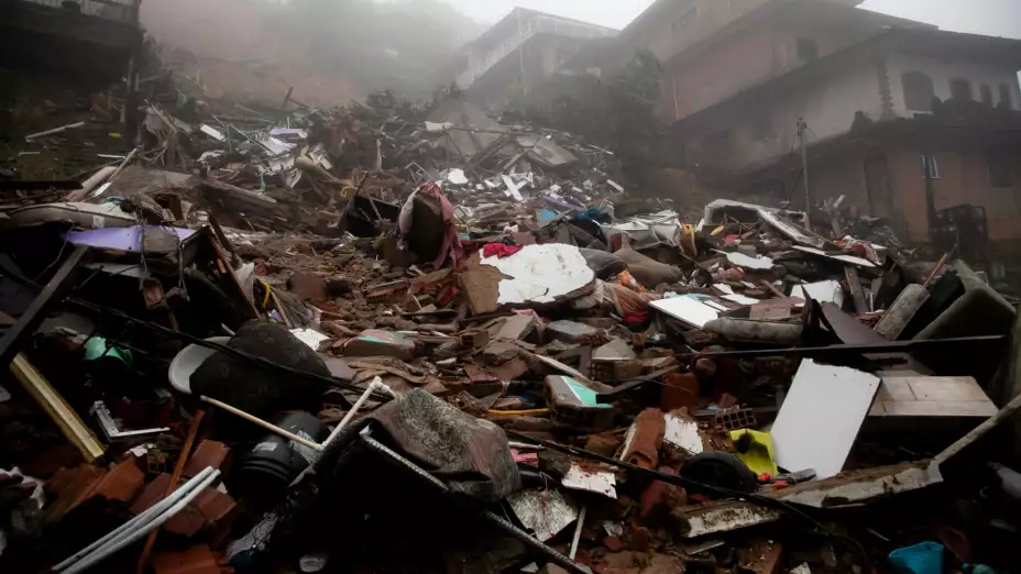 Daños tras fuertes lluvias en Petropolis, Río de Janeiro, Brasil.