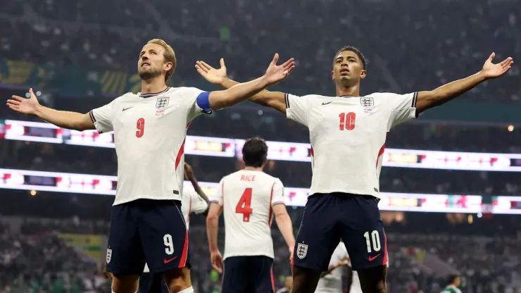 Jugador de Inglaterra está aislado por un virus